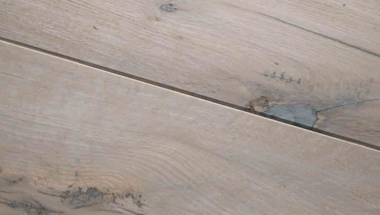 ZIRO%20Holzböden%20Selva%20Eiche%20Nebraska%20420660043%20Room%20up.jpg